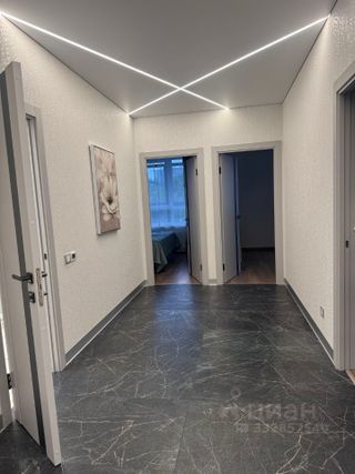 m. Lukhmanovskaya: Apartment, 3-rooms
