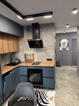 m. Molodezhnaya: Apartment, 2-rooms