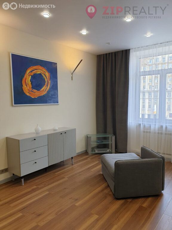 m. Delovoy tsentr: Apartment, studio