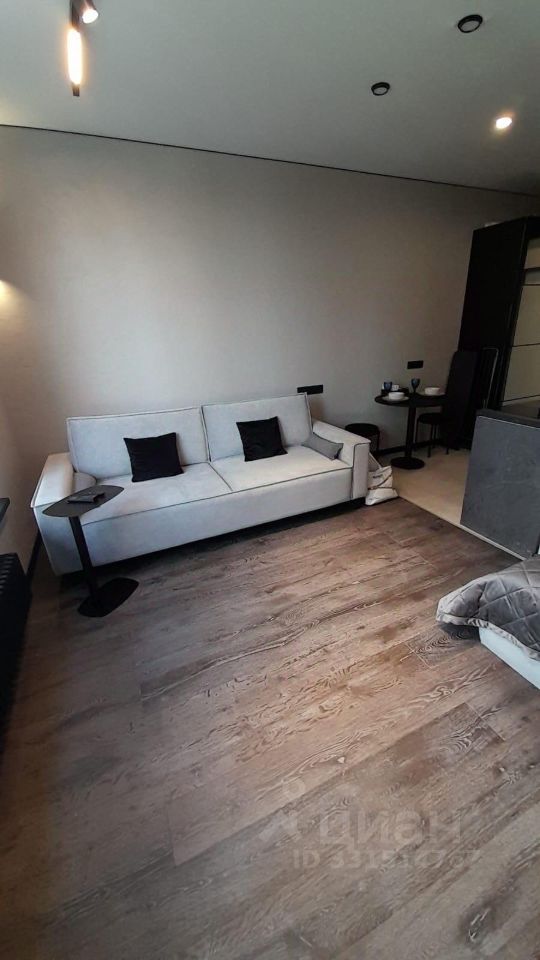m. Fili: Apartment, studio