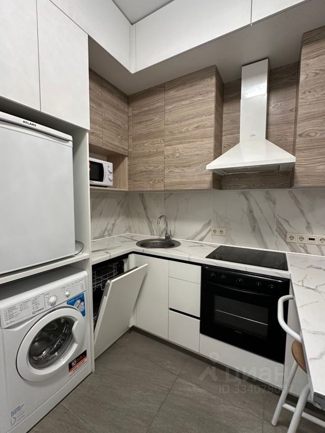 m. ZIL: Apartment, studio
