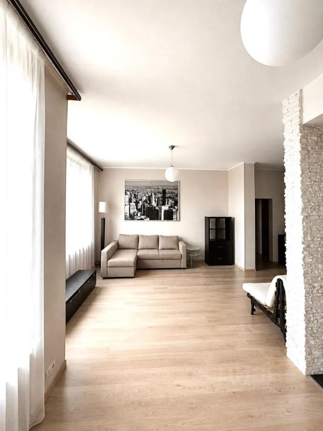 m. Oktyabrskoe pole: Apartment, 2-rooms