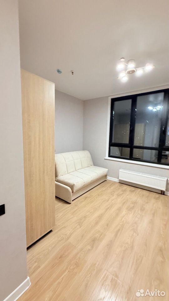 m. Maryina Roscha: Apartment, studio