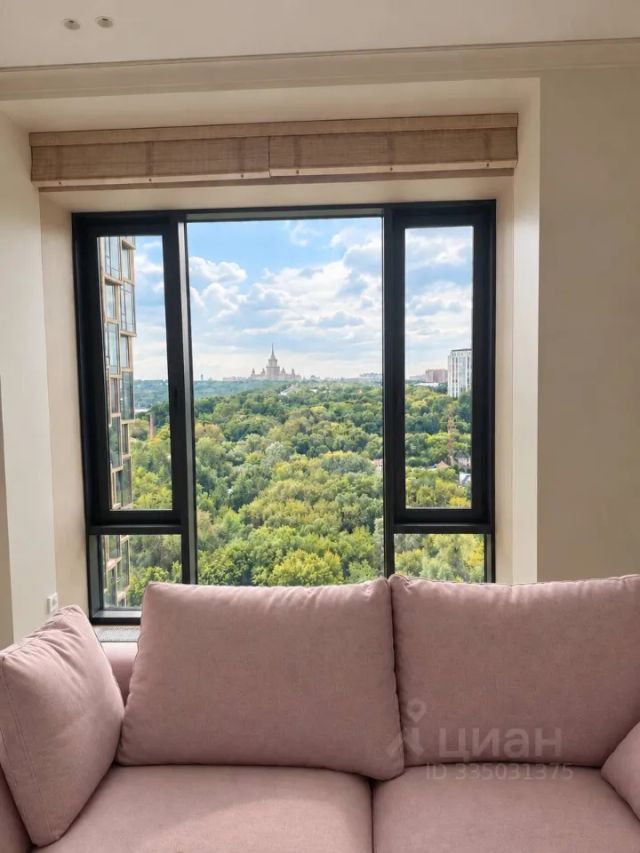 m. Studencheskaya: Apartment, 3-rooms