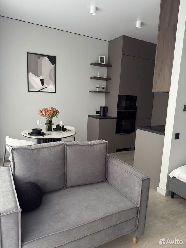 m. Zorge: Apartment, studio