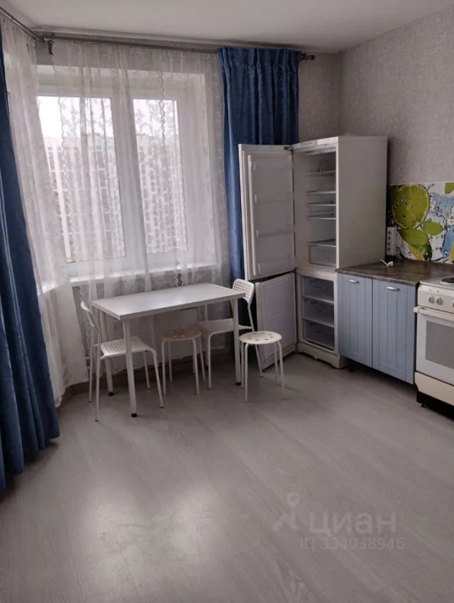 m. Bulvar Dmitriya Donskogo: Apartment, 2-rooms
