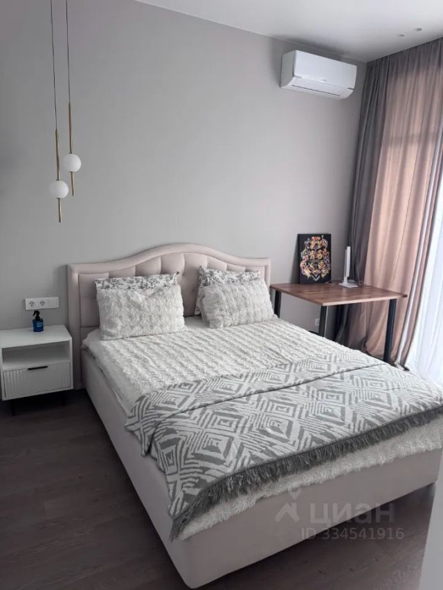 m. Aminyevskaya: Apartment, 2-rooms