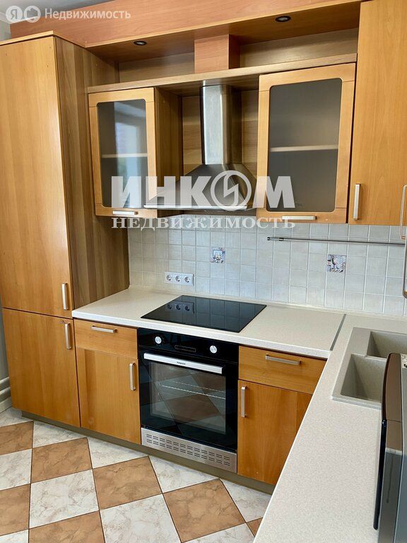 m. Prospekt Vernadskogo: Apartment, 2-rooms