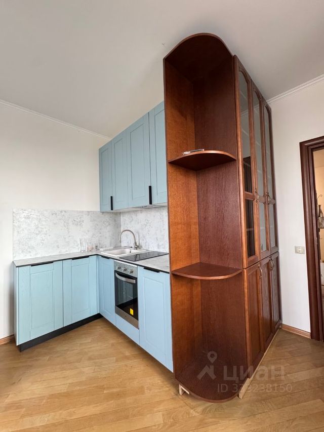 m. Lukhmanovskaya: Apartment, 2-rooms