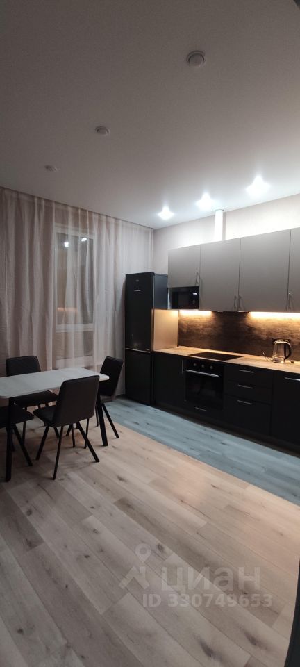 m. Moskva Tovarnaya: Apartment, studio