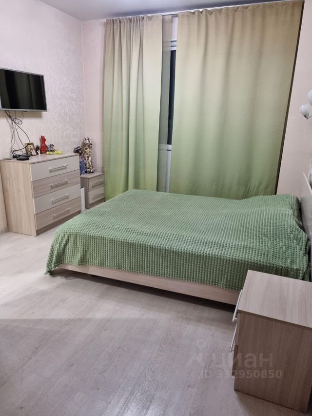 m. Levoberezhnaya: Apartment, 2-rooms