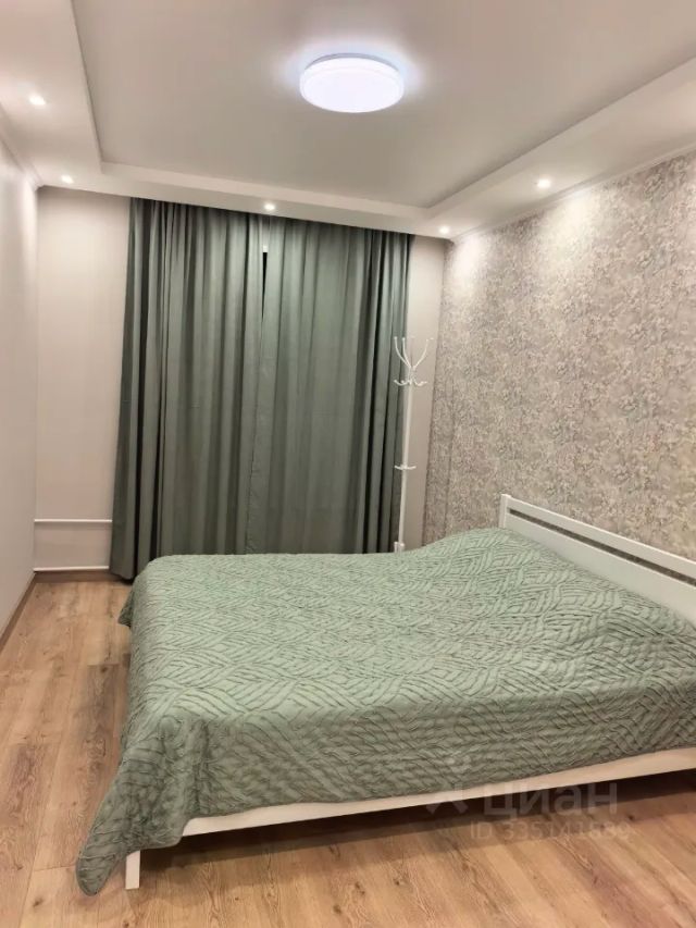 m. Vorobyevy gory: Apartment, 2-rooms