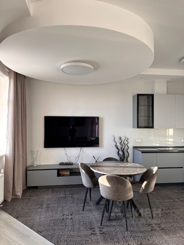 m. Narodnoe Opolchenie: Apartment, 2-rooms