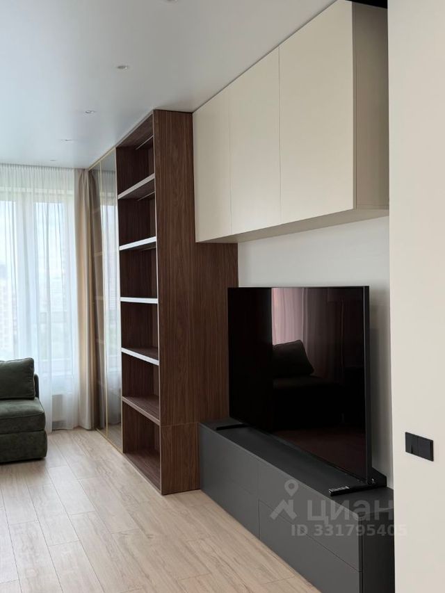 m. Narodnoe Opolchenie: Apartment, 3-rooms