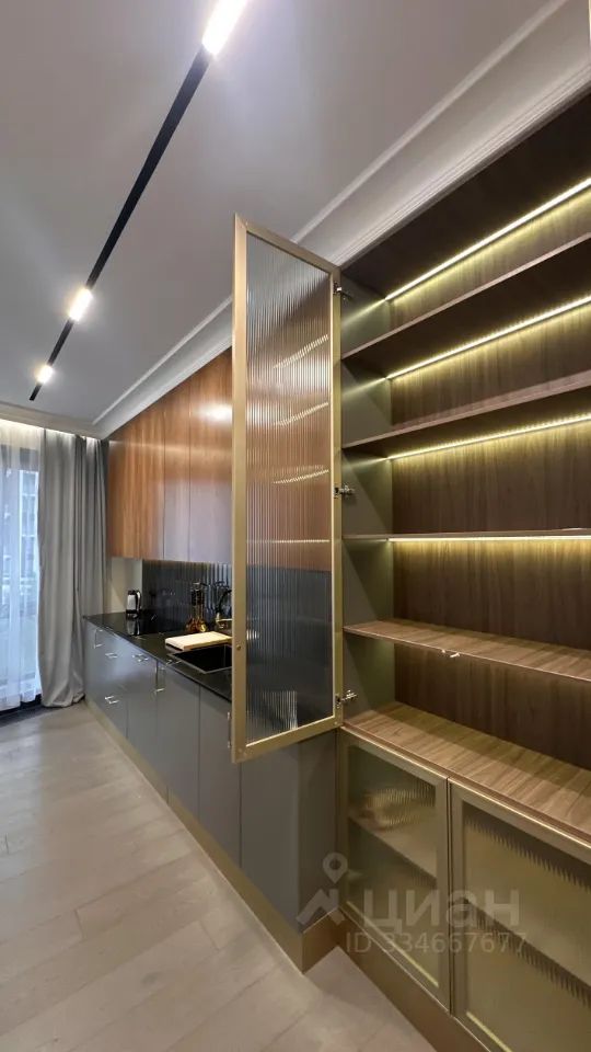 m. Narodnoe Opolchenie: Apartment, 2-rooms