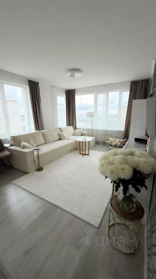 m. Липовая Роща: Apartment, 2-rooms