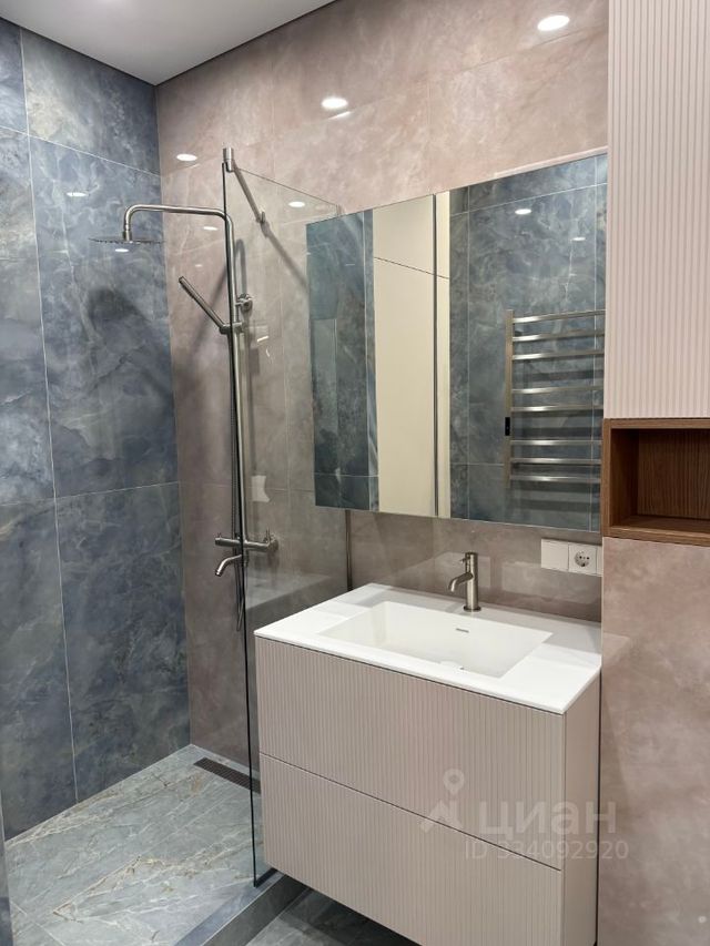 m. Trikotazhnaya: Apartment, 2-rooms