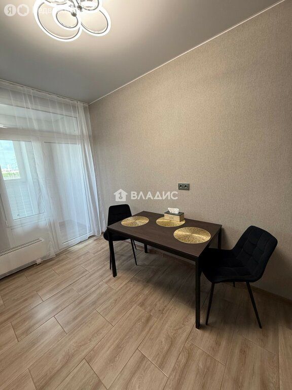 m. Lukhmanovskaya: Apartment, 2-rooms