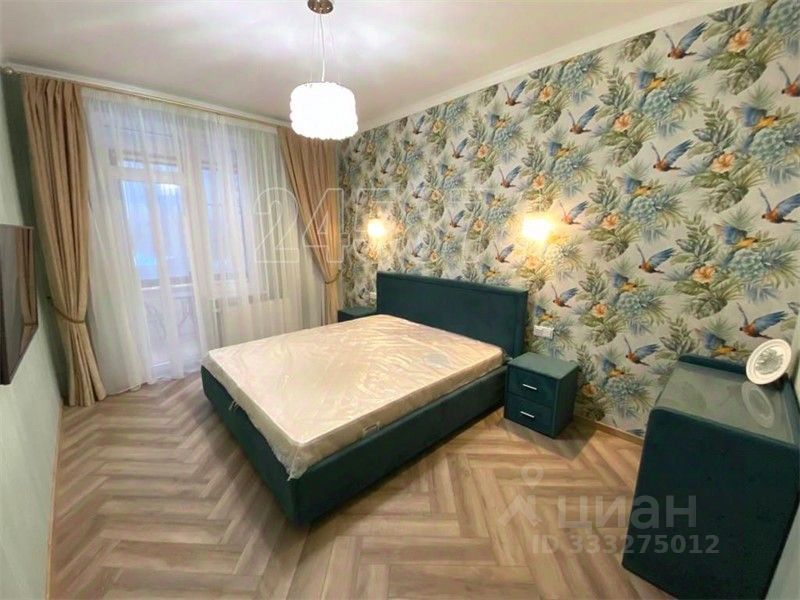 m. Oktyabrskoe pole: Apartment, 2-rooms