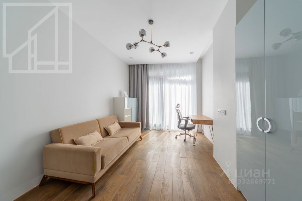 m. Novokuznetskaya: Apartment, 4-rooms