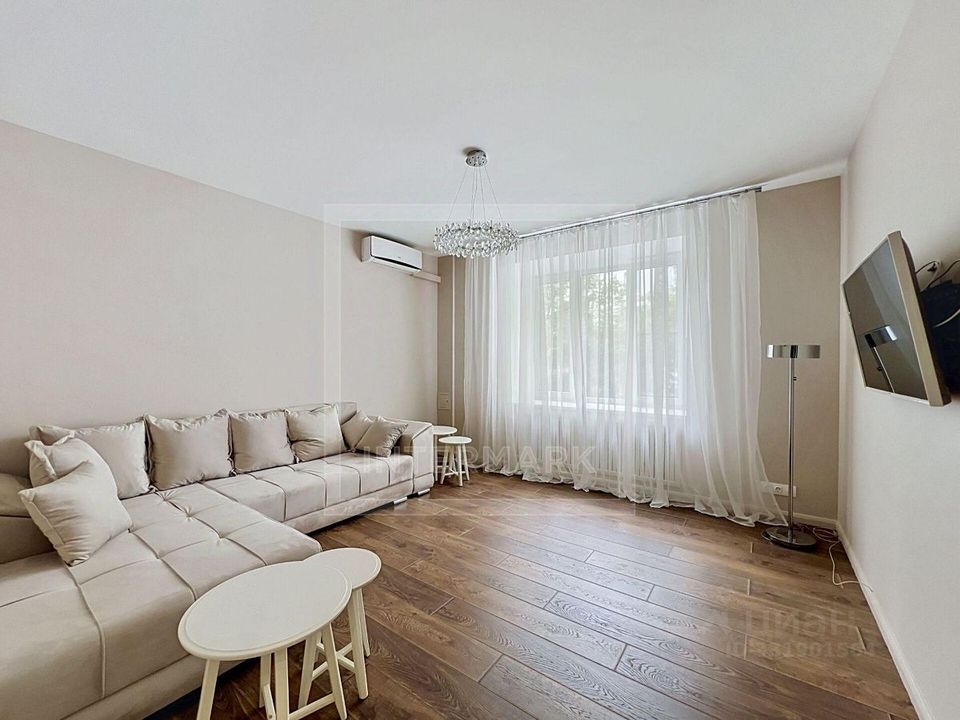 m. Barrikadnaya: Apartment, 2-rooms