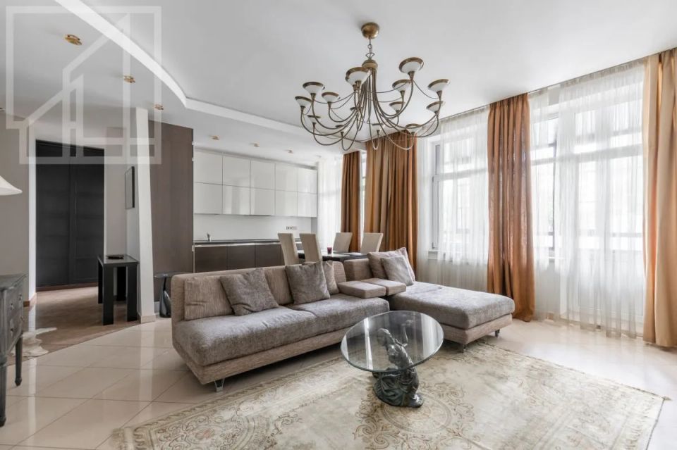 m. Ulitsa 1905 goda: Apartment, 2-rooms