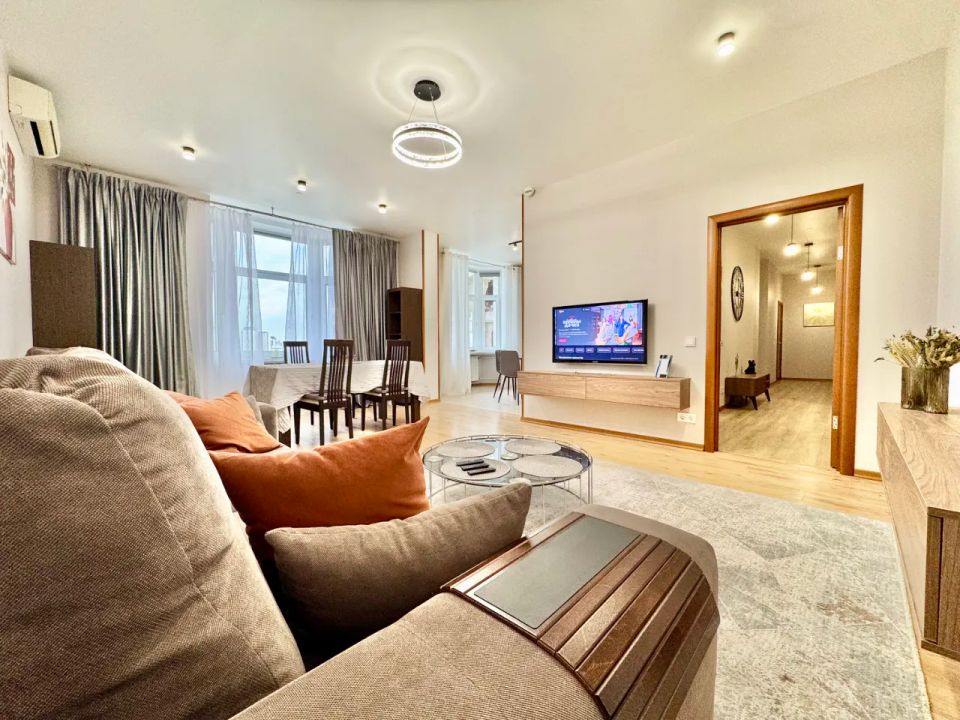 m. Aeroport: Apartment, 3-rooms