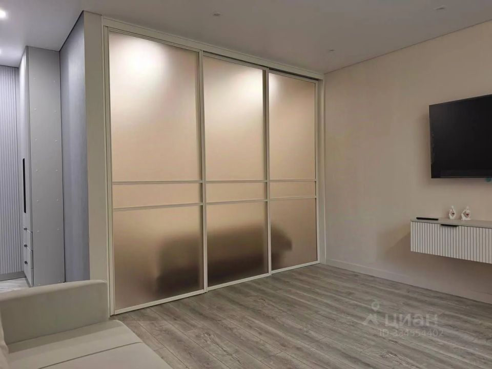 m. Dubrovka: Apartment, 1-rooms