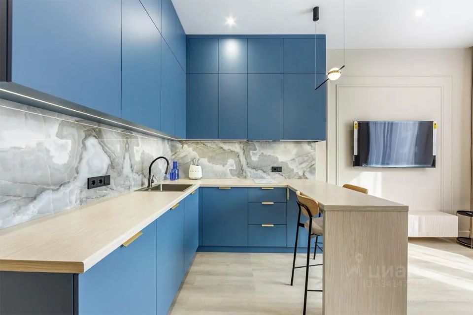 m. ZIL: Apartment, 2-rooms