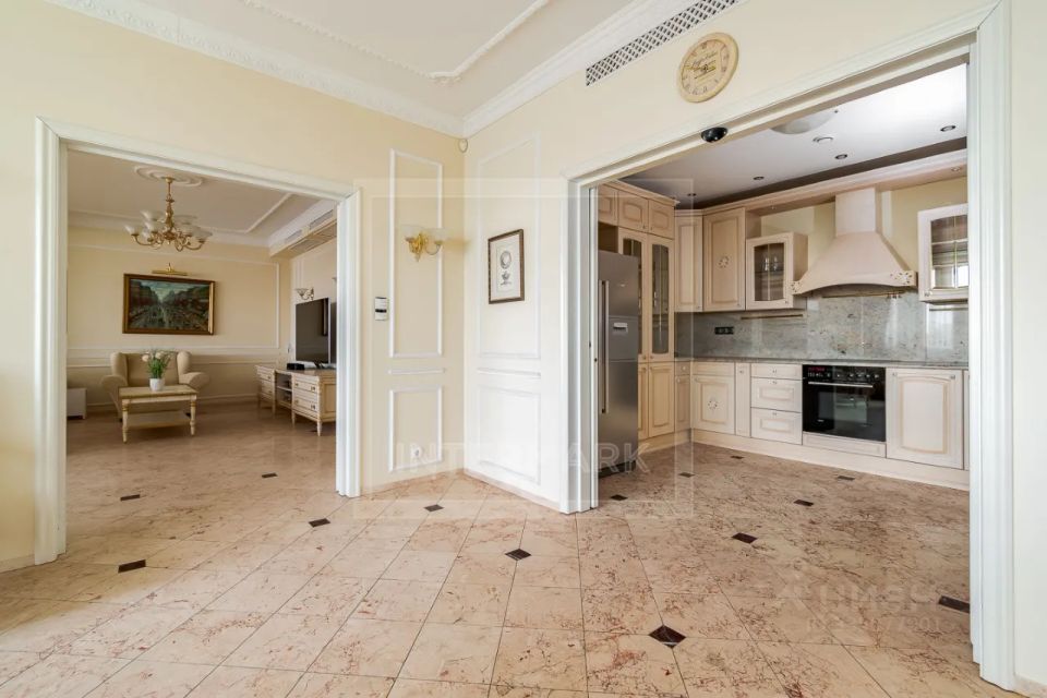 m. Frunzenskaya: Apartment, 5-rooms