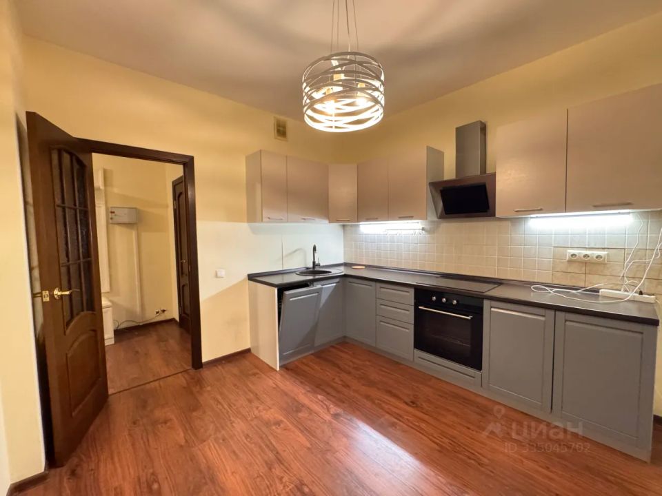 m. Ilyinskaya: Apartment, 2-rooms