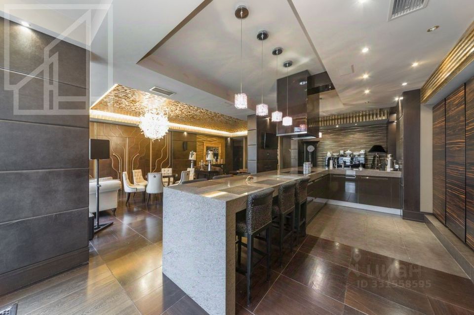 m. Kropotkinskaya: Apartment, 4-rooms