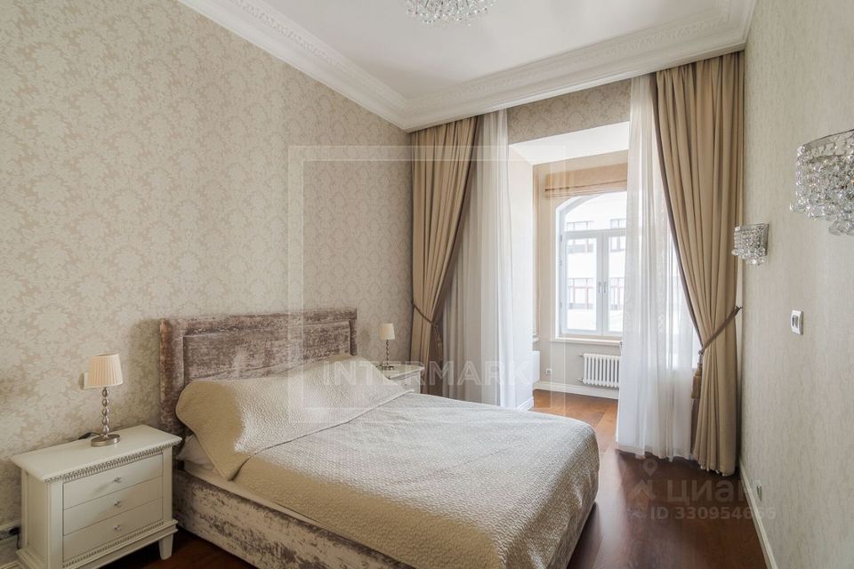 m. Kitay-gorod: Apartment, 3-rooms