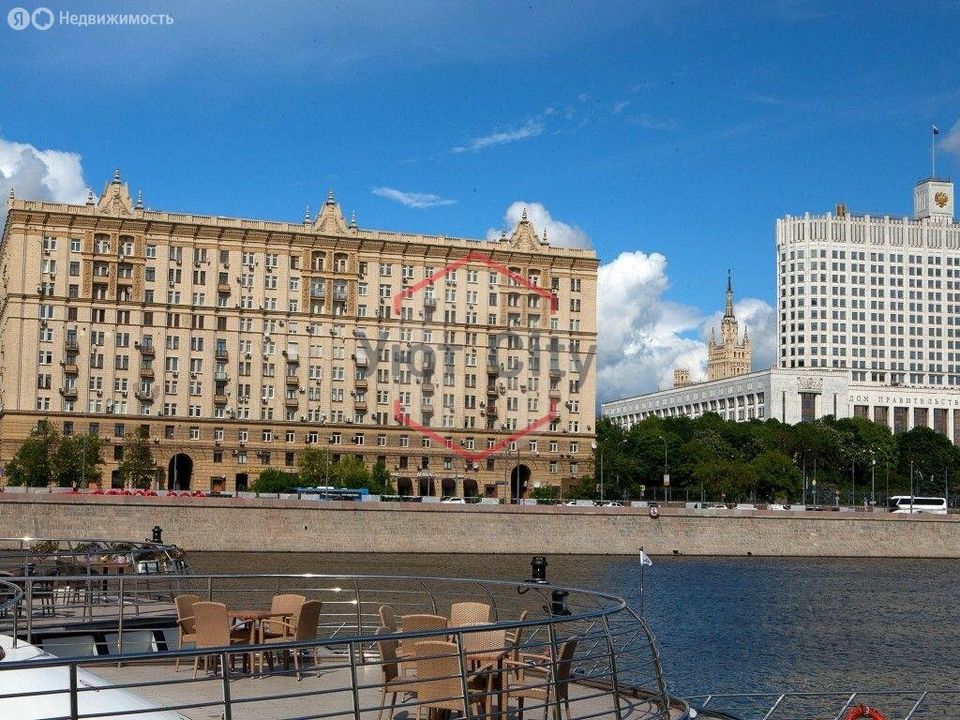 m. Krasnopresnenskaya: Apartment, 2-rooms