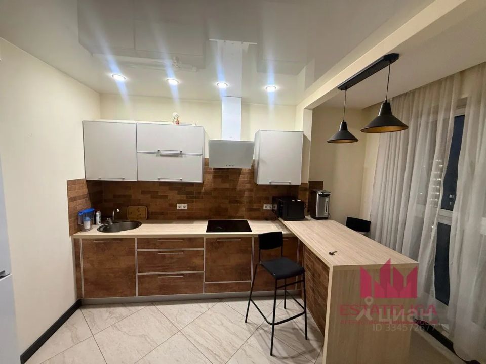 m. Lukhmanovskaya: Apartment, 1-rooms