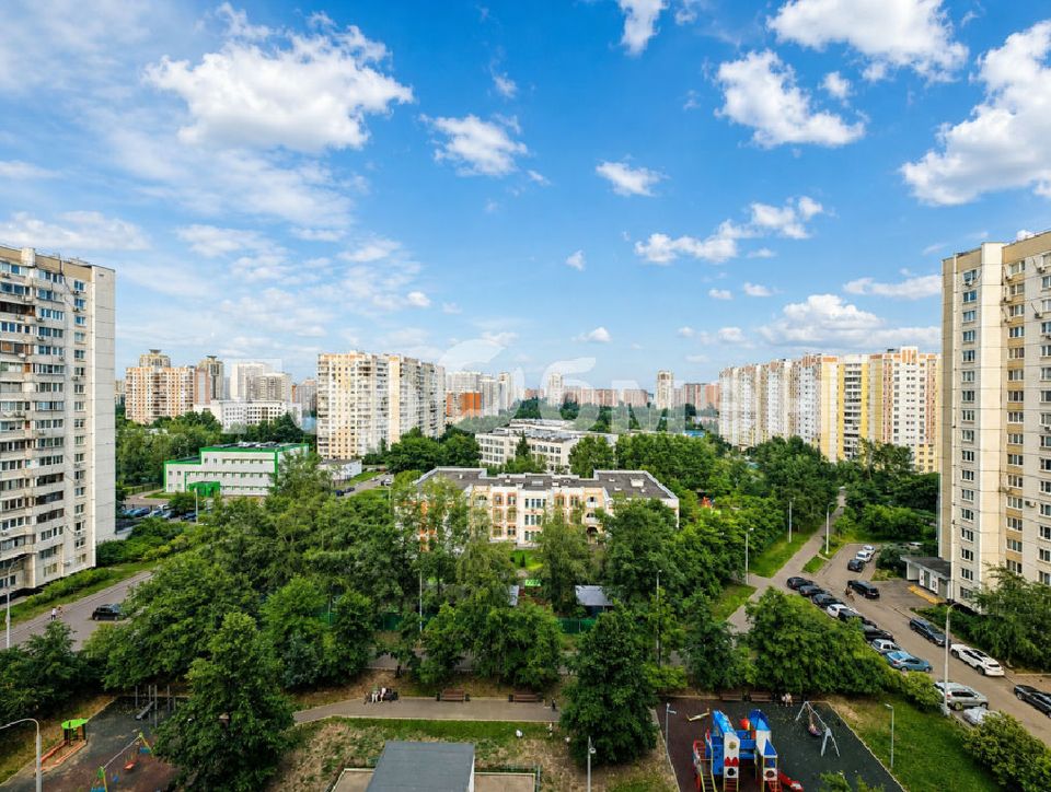 m. Bratislavskaya: Apartment, 3-rooms