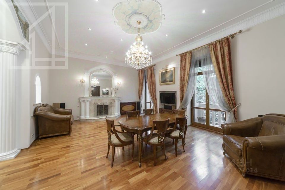 m. Mayakovskaya: Apartment, 3-rooms