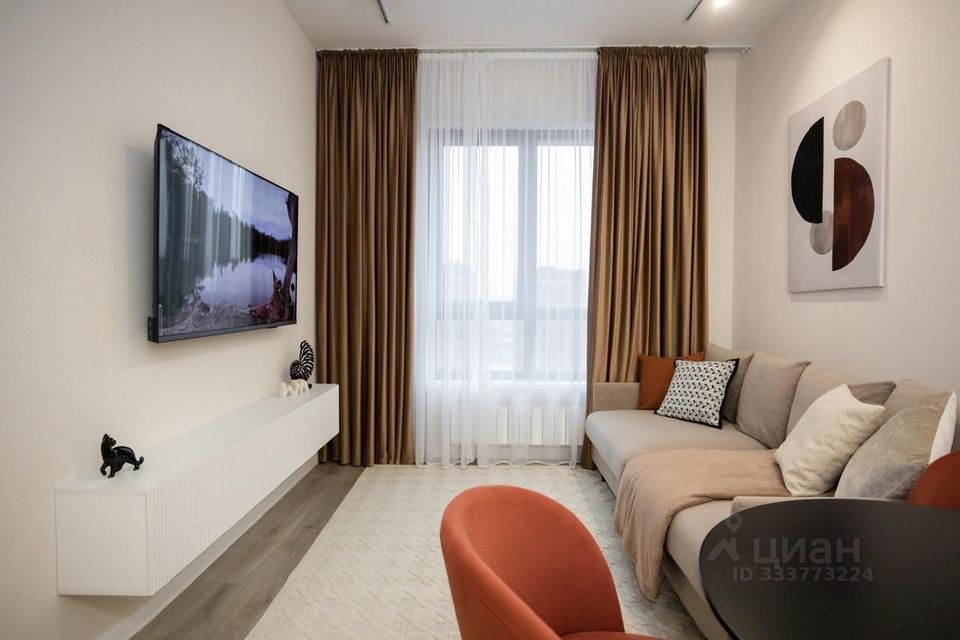 m. ZIL: Apartment, 2-rooms