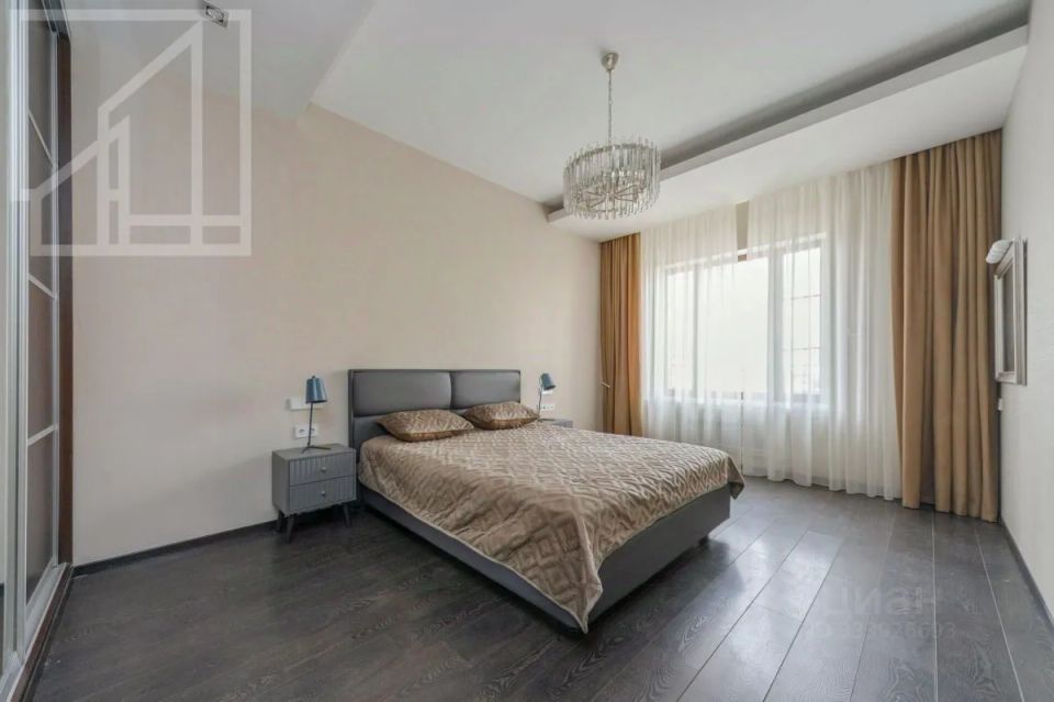 m. Smolenskaya: Apartment, 4-rooms