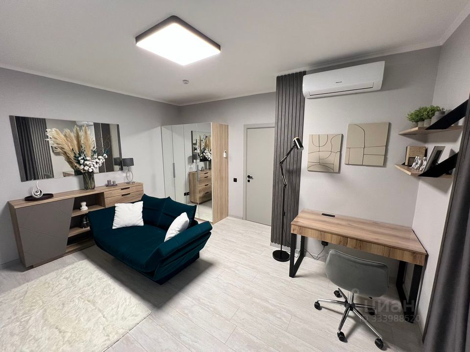 m. Kuzminki: Apartment, 2-rooms