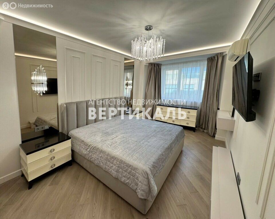 m. Smolenskaya: Apartment, 3-rooms