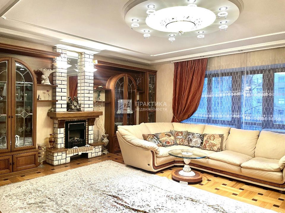 m. Mayakovskaya: Apartment, 3-rooms