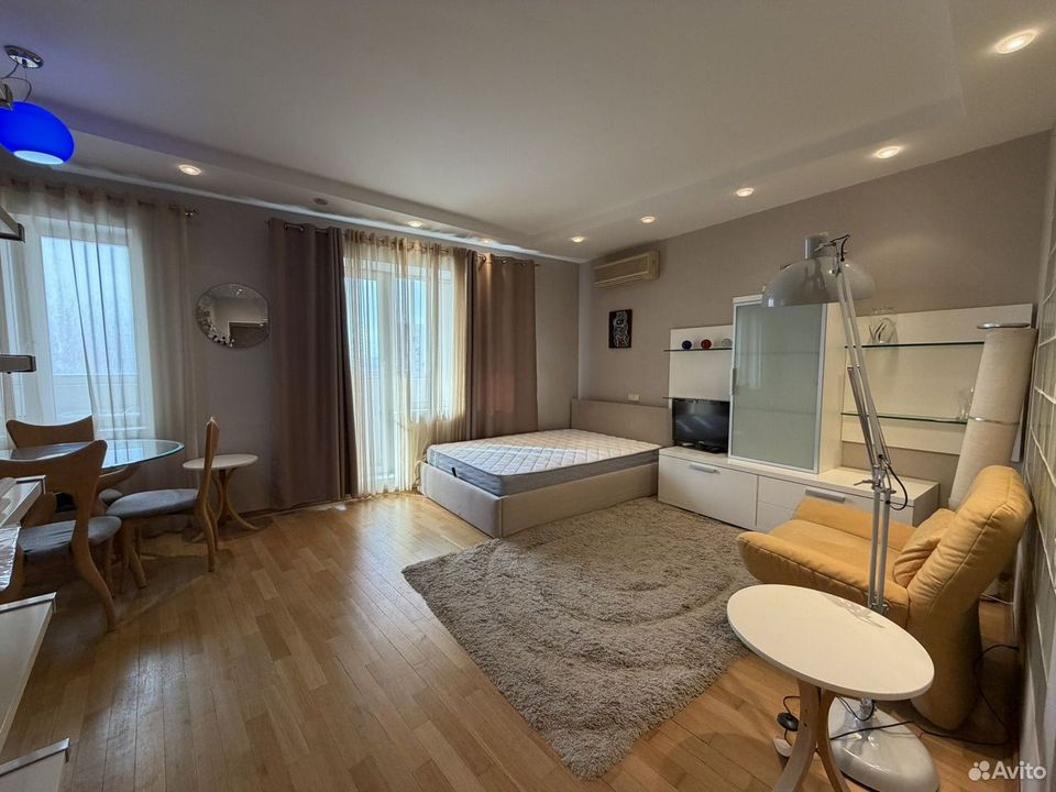 m. Baumanskaya: Apartment, studio