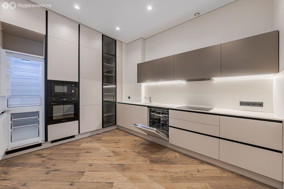 m. Khimki: Apartment, 3-rooms