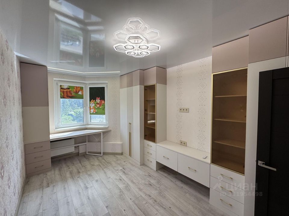 m. Bulvar Dmitriya Donskogo: Apartment, 2-rooms