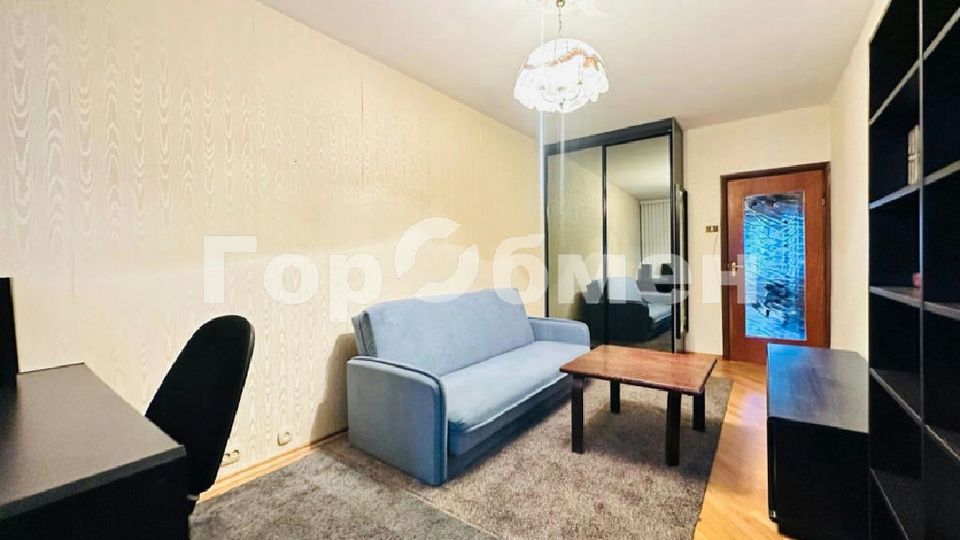 m. Yugo-Zapadnaya: Apartment, 3-rooms