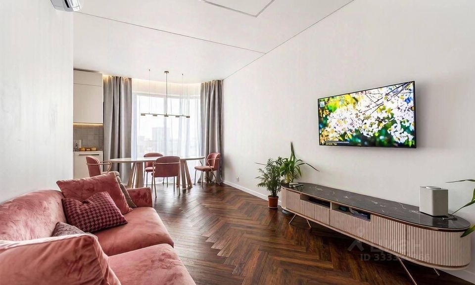 m. Trikotazhnaya: Apartment, 2-rooms