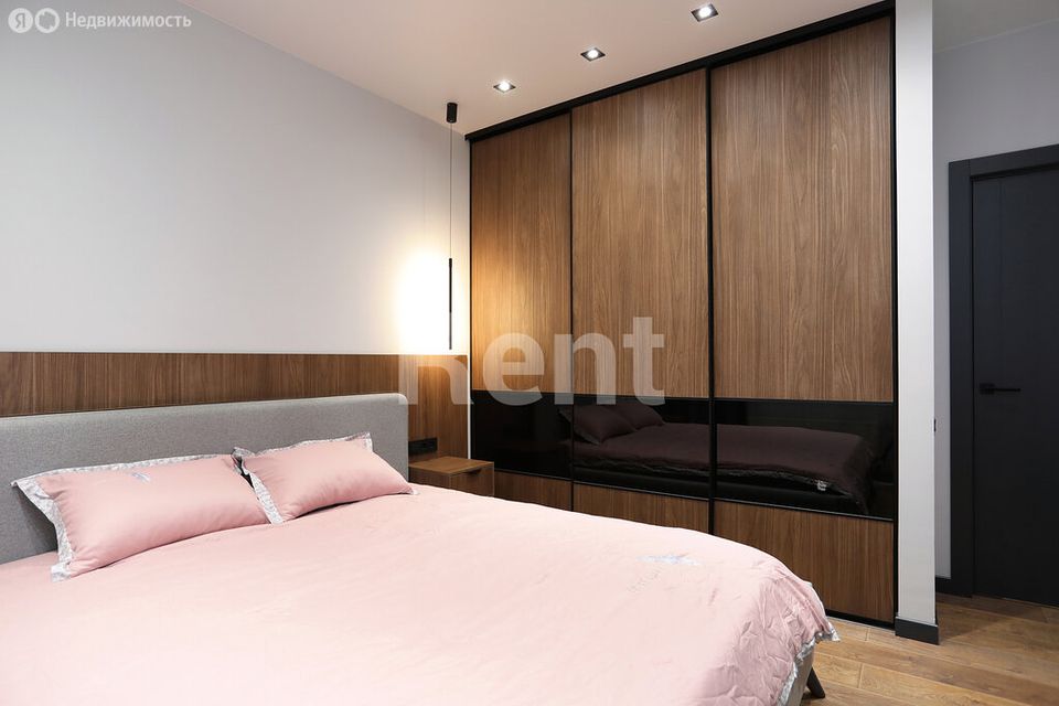 m. ZIL: Apartment, 1-rooms