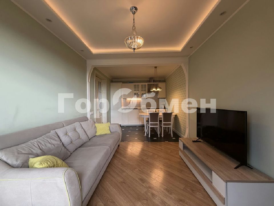 m. Annino: Apartment, 3-rooms