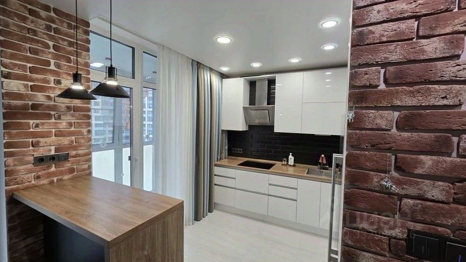 m. Pyatnitskoe shosse: Apartment, 3-rooms